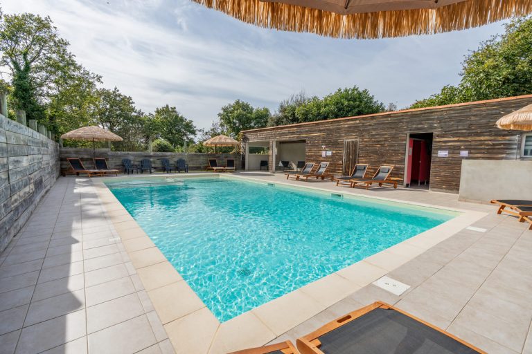 Domaine de Bacqueville, gîte de groupe à L'Aiguillon Sur Vie en Vendée