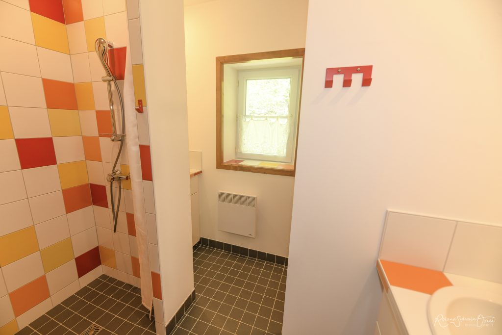 Gîte de groupe et chambres d'hôtes Domaine de Bacqueville à L'Aiguillon-sur-Vie en Vendée, idéal pour mariages, séminaires et événements