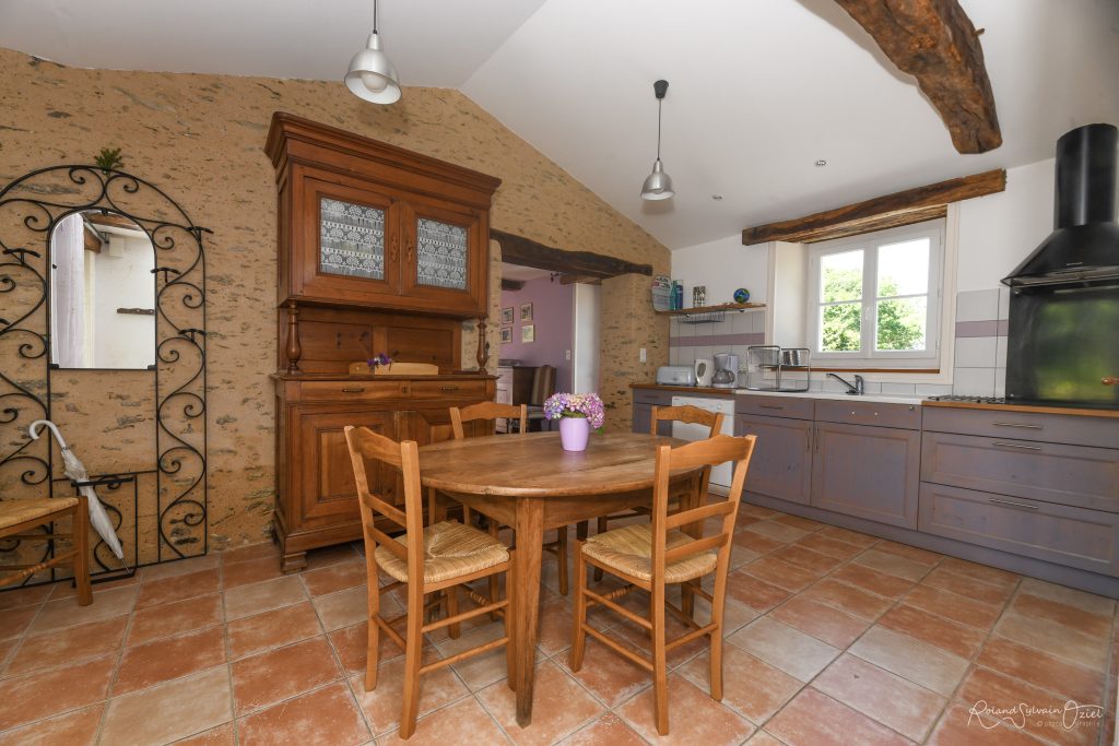 Gîte de groupe et chambres d'hôtes Domaine de Bacqueville à L'Aiguillon-sur-Vie en Vendée, idéal pour mariages, séminaires et événements