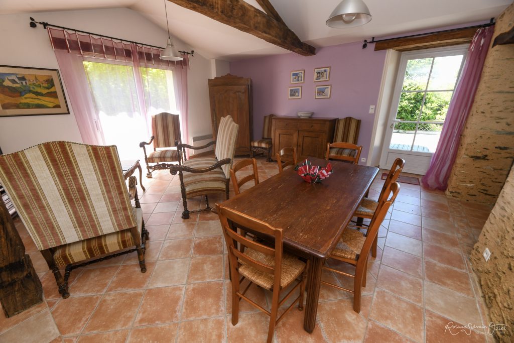 Gîte de groupe et chambres d'hôtes Domaine de Bacqueville à L'Aiguillon-sur-Vie en Vendée, idéal pour mariages, séminaires et événements